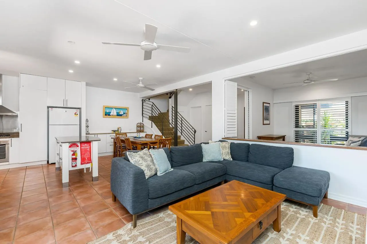 Bay Villa 1 At Belongil Beach Byron Bay
